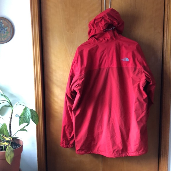The North Face Men’s Hyvent Red Coat XL - Picture 3 of 9